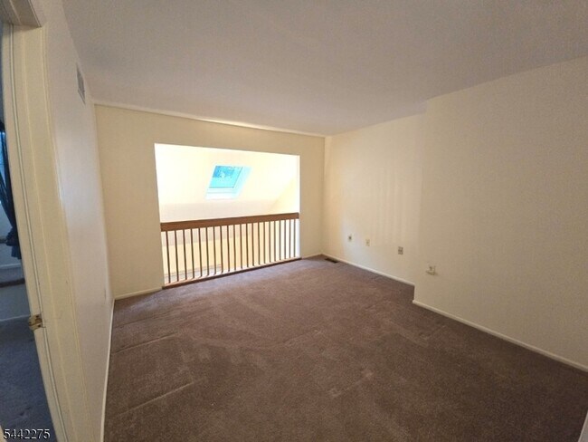 Building Photo - 41 Arbor Cir