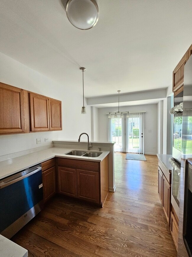 Building Photo - 1269 Bradley Cir