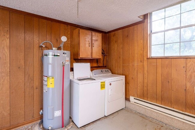Building Photo - 207 Whitnel Dr