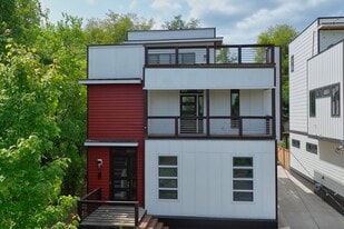 Building Photo - 407B Moore Ave