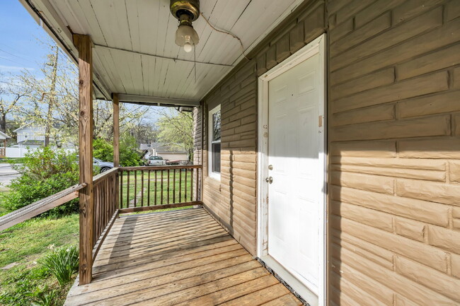 Building Photo - Cozy 2-Bed Home in East Brainerd – Quiet S...