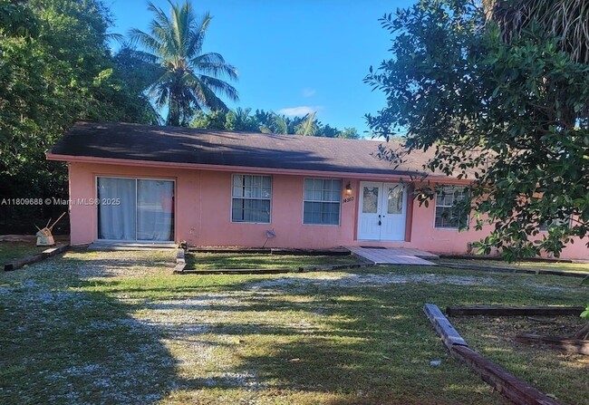 Primary Photo - 14910 S River Dr