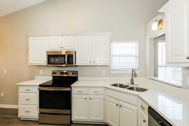 Building Photo - 11752 Spring Lake Way