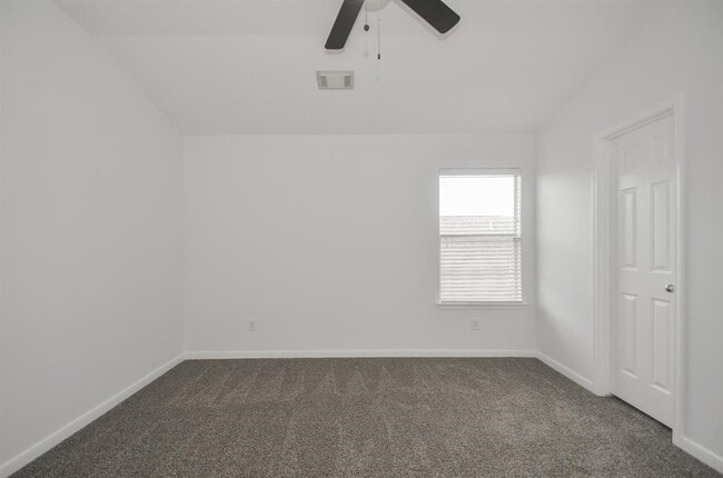 Building Photo - 26538 Marble Point Ln