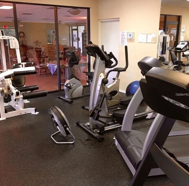 Building Photo - Fully Furnished Resort-Style Waterfront Living at Pasadena Cove - 2Bed|1Bath