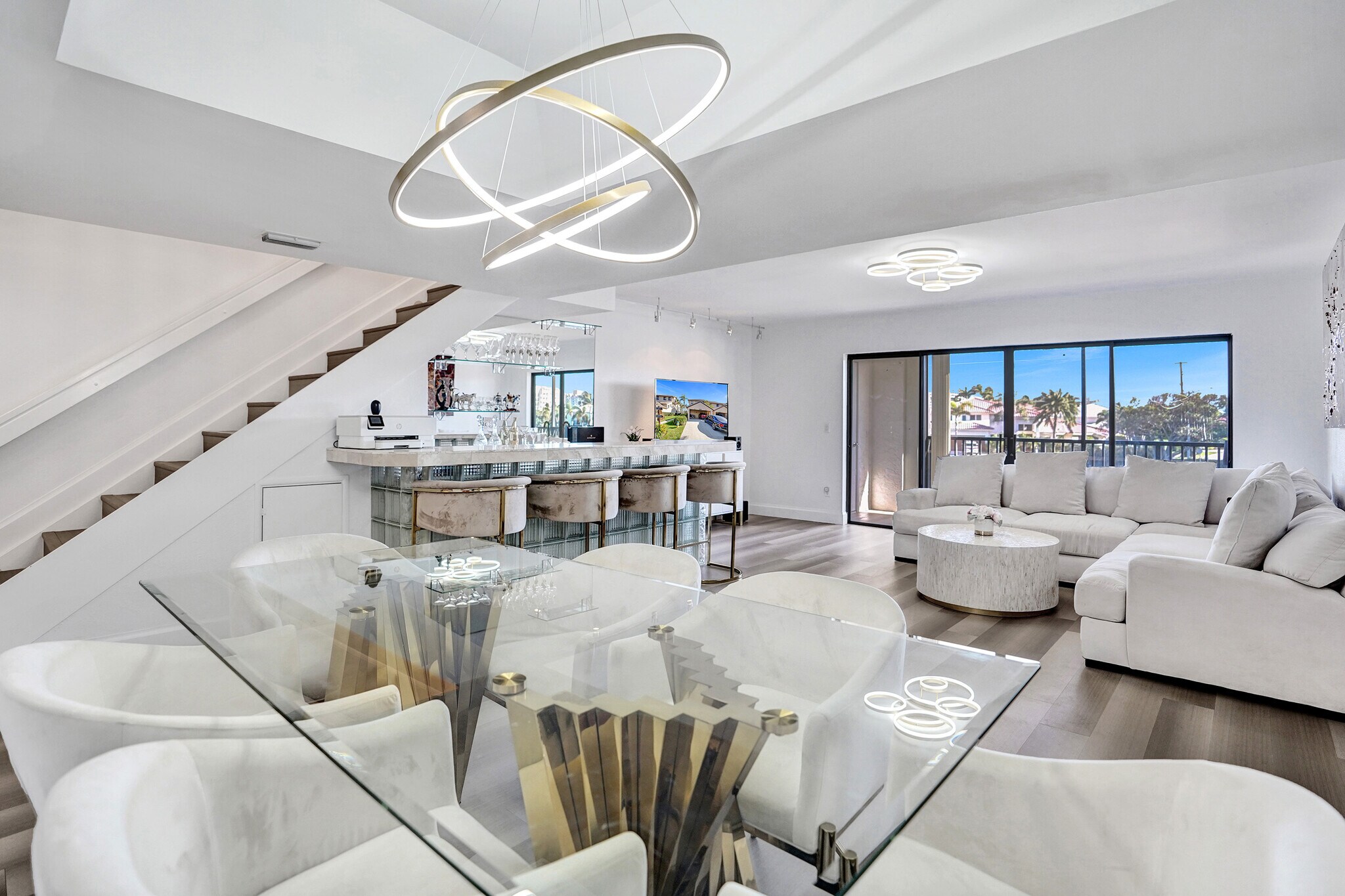 Building Photo - 270 Captains Walk