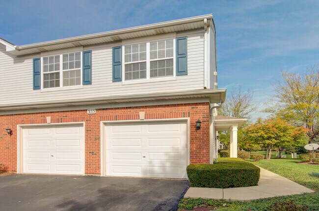 Primary Photo - 355 Grape Vine Trail