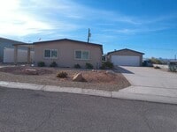 Building Photo - Spacious 4 bedroom 2 bath Double wide Available short term or long term