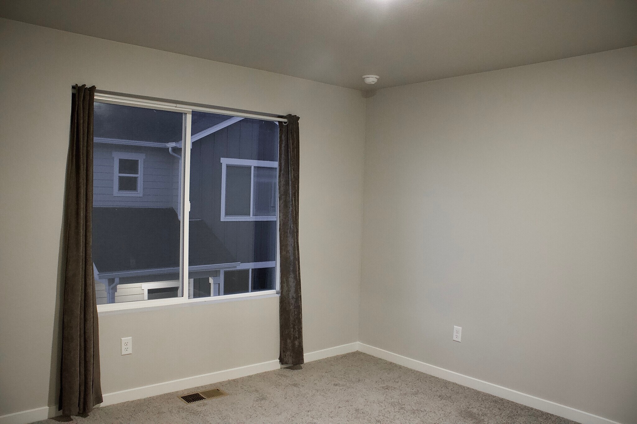 Building Photo - 1353 Reynolds St