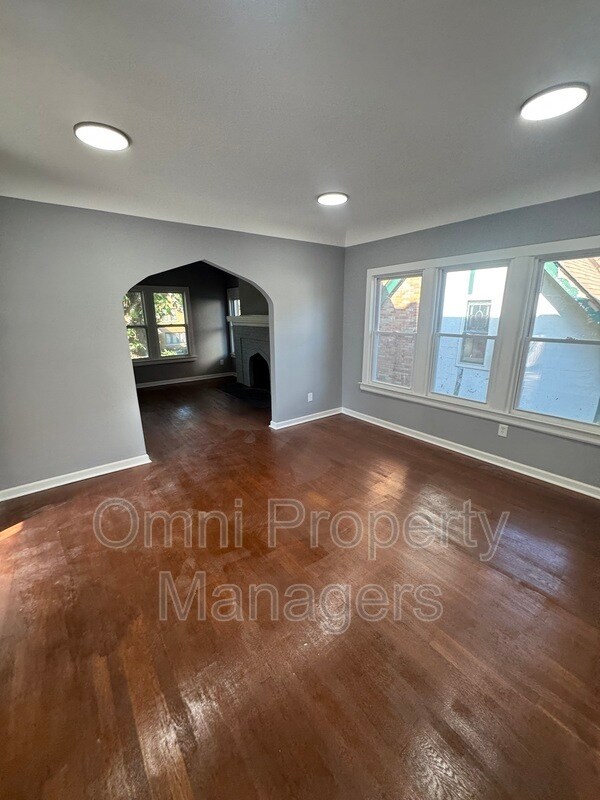 Building Photo - 3626 Courville St