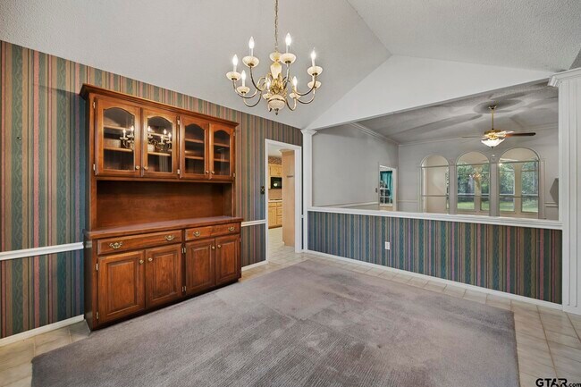 Building Photo - 11933 White Deer Trail
