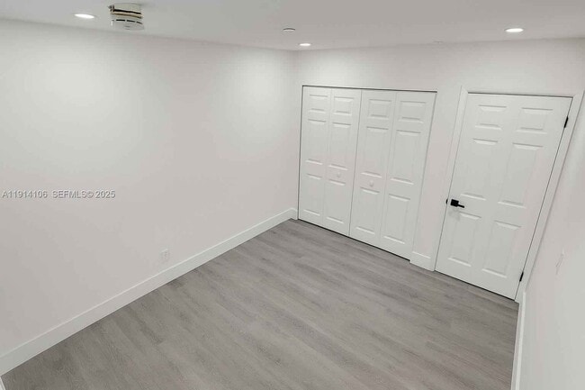 Building Photo - 417 NW 2nd Ave