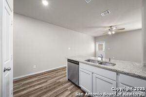 Building Photo - 130 Damon Dv