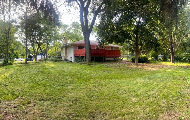 Building Photo - 1522 Cameron Dr