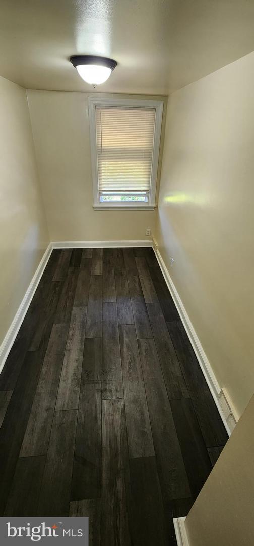 Building Photo - 408 W 21st St