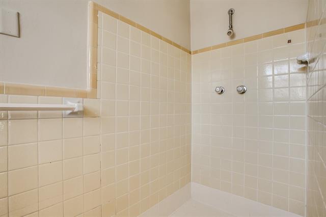 Building Photo - 4301 Emerson Ave