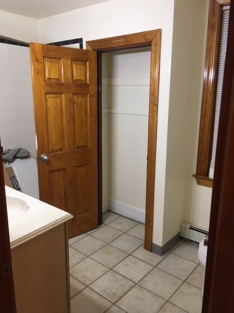 Building Photo - 369 Centre St