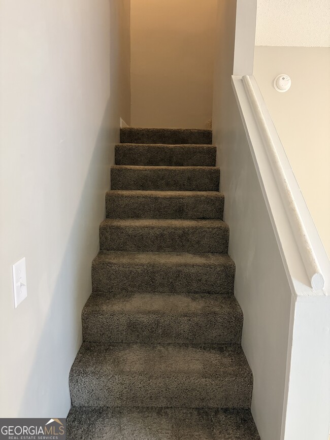 Building Photo - 724 Morningside Ln