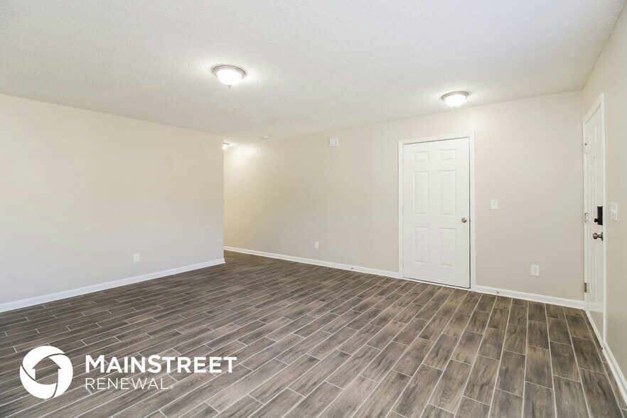 Building Photo - 3702 Marksbury Dr