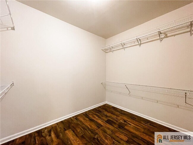 Building Photo - 105 Regency Pl