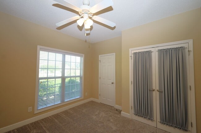 Building Photo - 4620 Oxbottom Dr