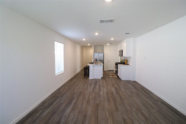 Building Photo - 14320 Leafy Willow Dr