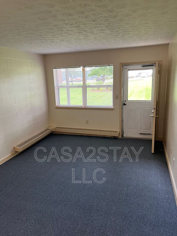 Building Photo - 2115 St Johns Pl