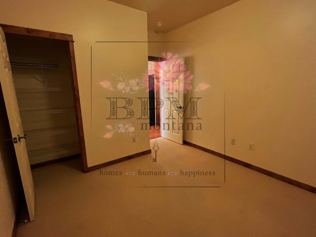 Building Photo - 2334 W Beall St