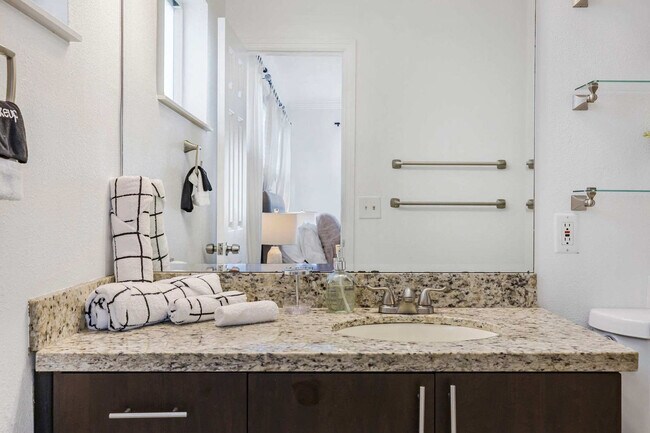 Building Photo - 11121 Griffing Blvd