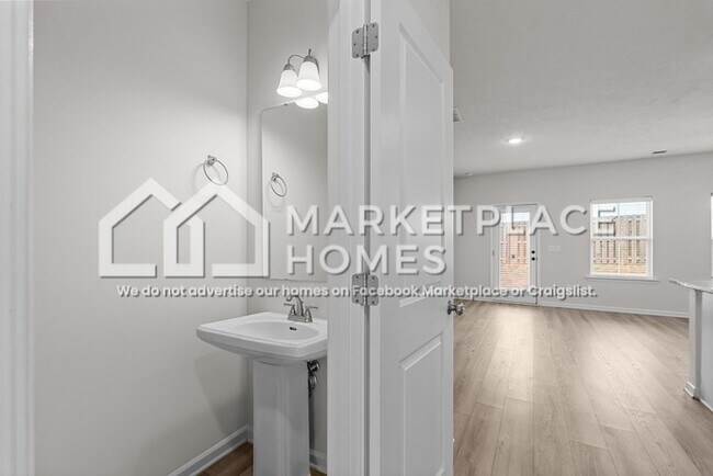 Building Photo - 3433 Briar Rose Ct