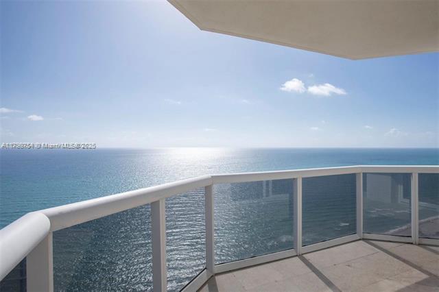 Building Photo - 4779 Collins Ave