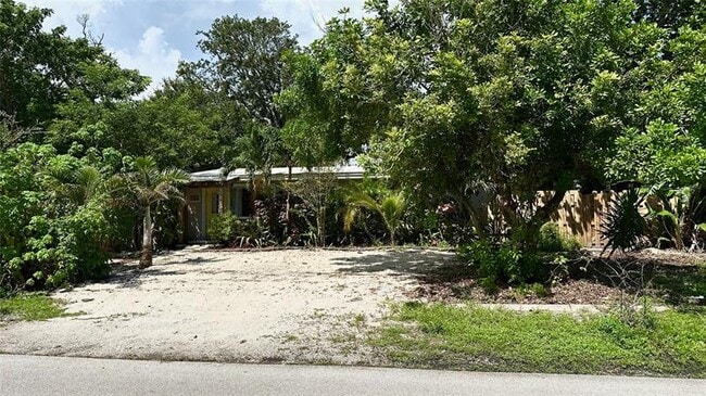 Primary Photo - 3051 SW 13th Ct