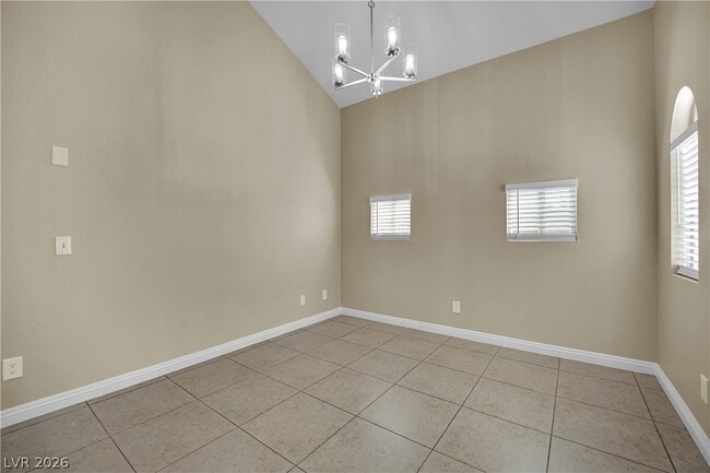 Building Photo - 756 Charwood Cir