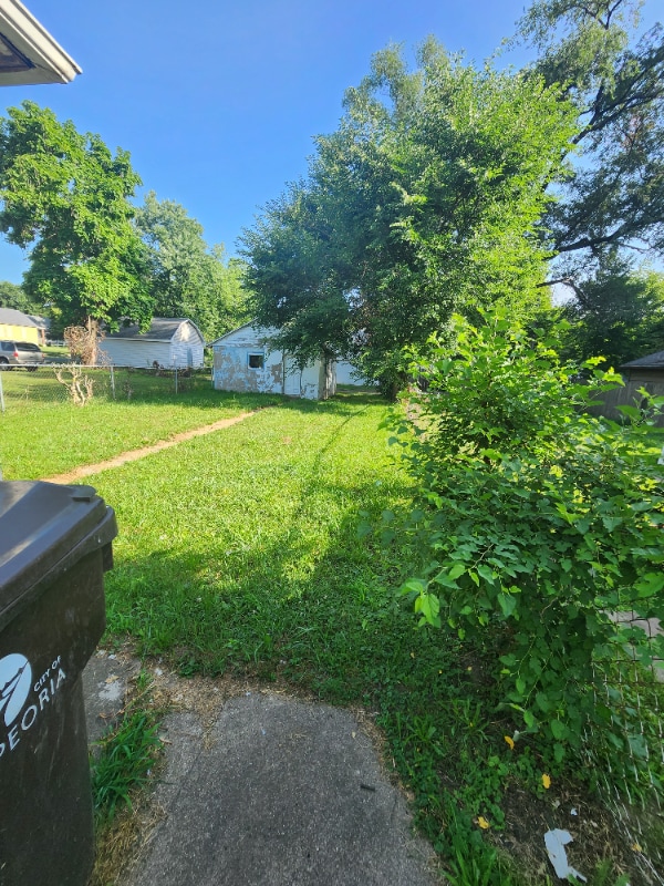 Building Photo - 2915 W Trewyn Ave