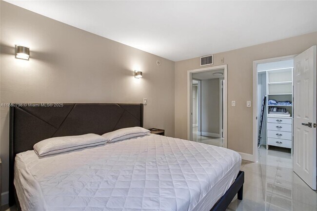 Building Photo - 200 172nd St