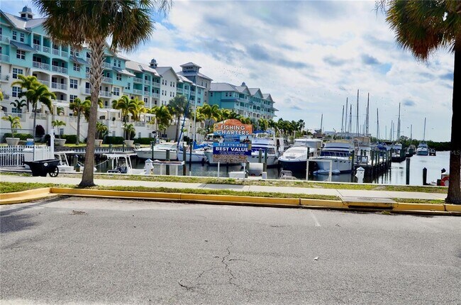 Building Photo - 814 Bahia Del Sol Dr