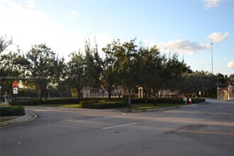 Building Photo - 1008 SW 147th Ave