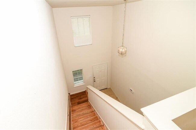 Building Photo - 20534 Marker Ridge Dr