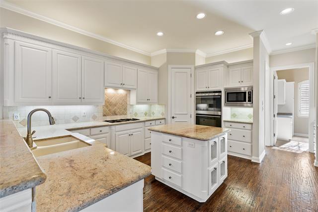 Building Photo - 5276 Longvue Dr