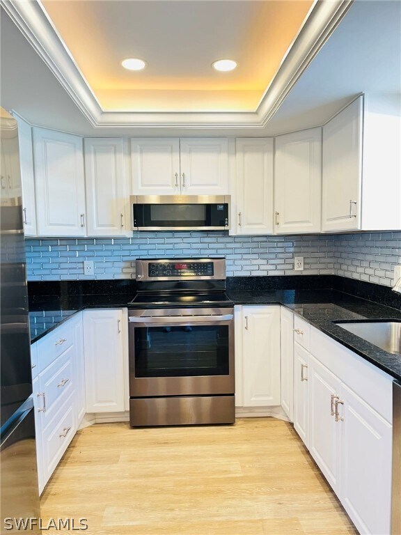 Building Photo - 4912 Tamiami Trl E