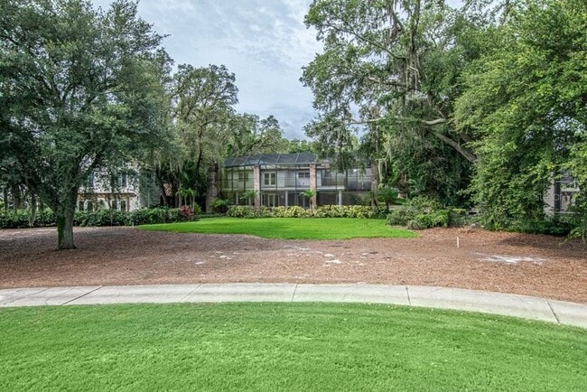 Building Photo - 16405 Avila Blvd