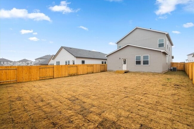 Building Photo - 320 Windstar Rd