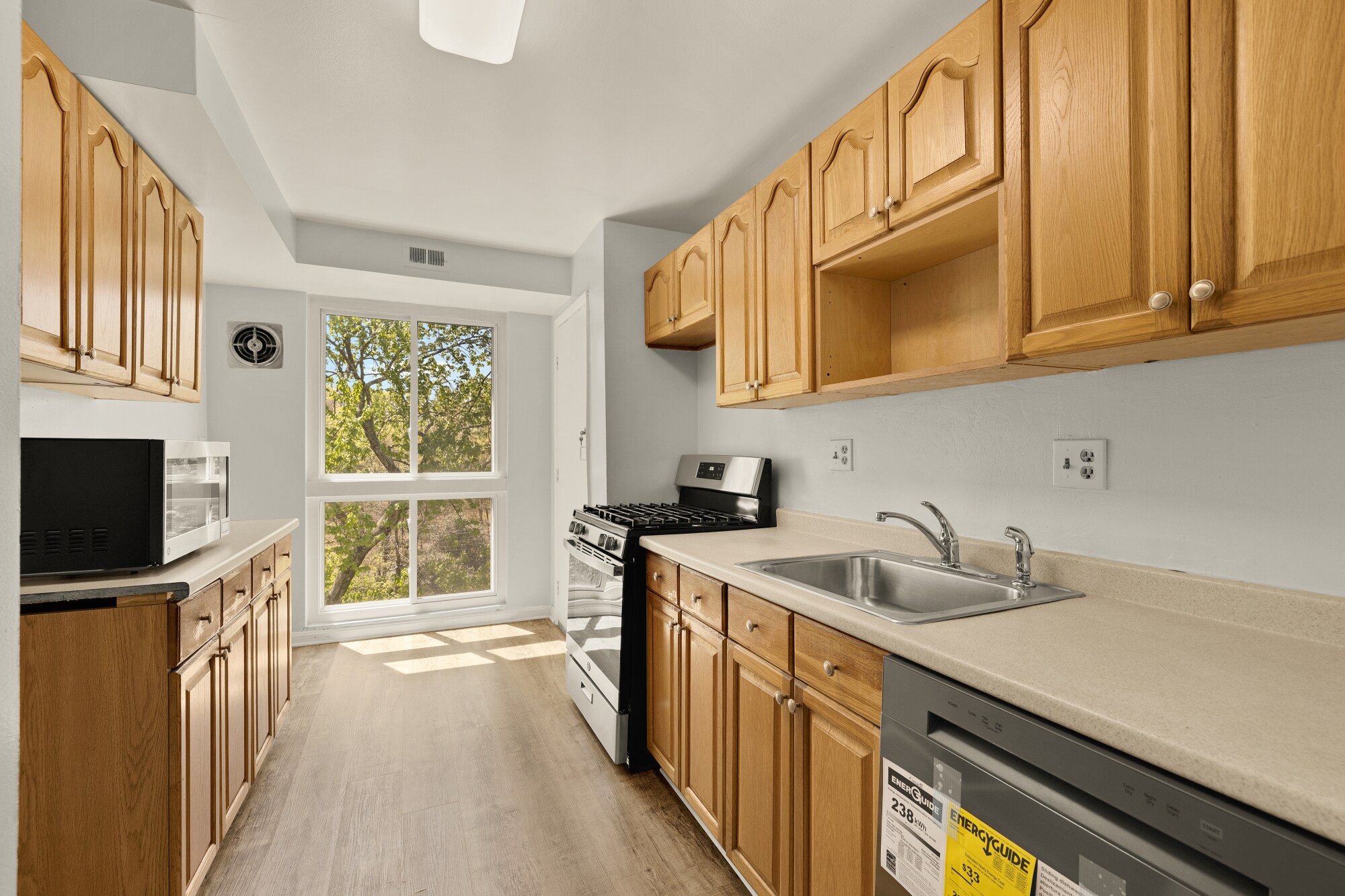 Building Photo - 5614 Bismach Dr