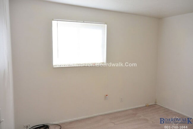 Building Photo - 4637 Harman Dr
