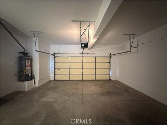 Building Photo - 821 N Siavohn Dr