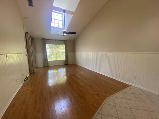 Building Photo - 106 Sun Isle Cir