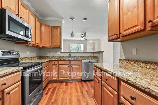 Building Photo - 2936 Sugarberry Ln