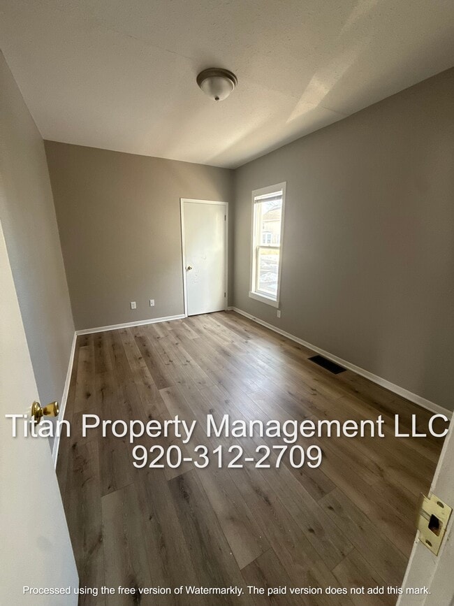 Building Photo - 757 Woodland Ave