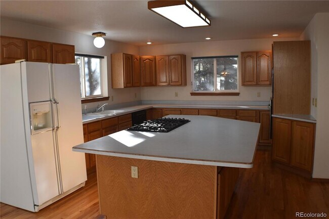 Building Photo - 14540 Rosholt Loop