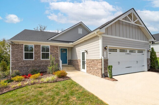 Building Photo - 711 Cottage Dr